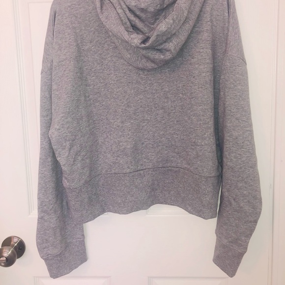 DKNY Sport cropped hoodie (L) - Picture 6 of 6